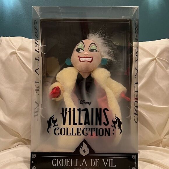Disney Exclusive Villains Collection Cruella de Vil 13” Collectible NIB - Picture 4 of 7